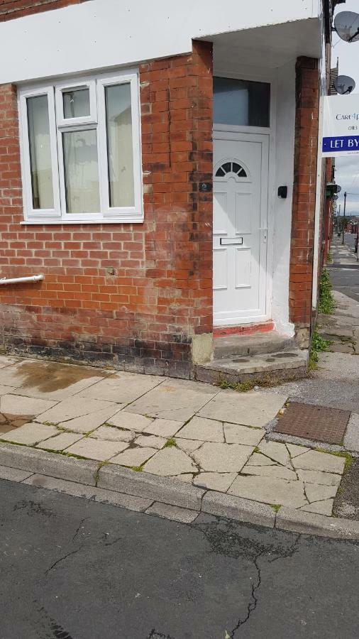 Tuii Appart, Cleveleys Road Holbeck Apartment Лийдс Екстериор снимка